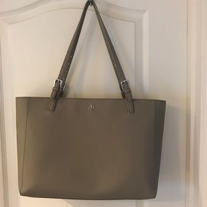 Tory Burch purse
